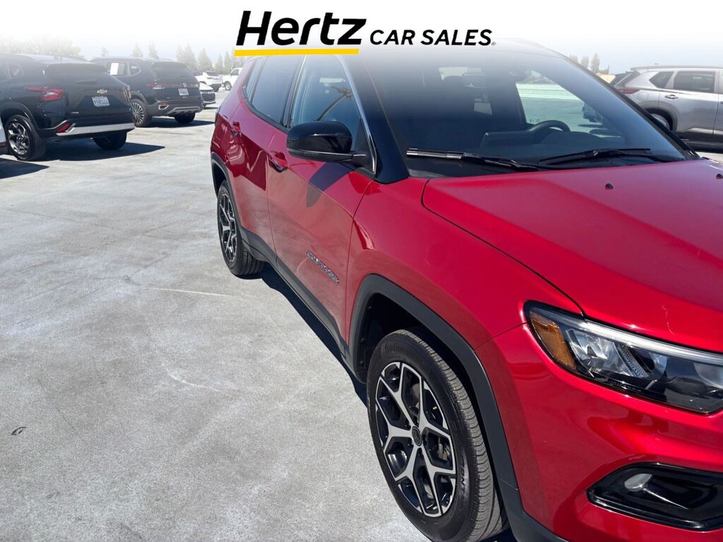 2025 Jeep Compass Limited — photo 1 of 1