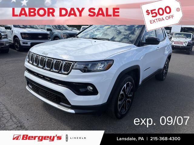 2023 Jeep Compass Limited — photo 1 of 13
