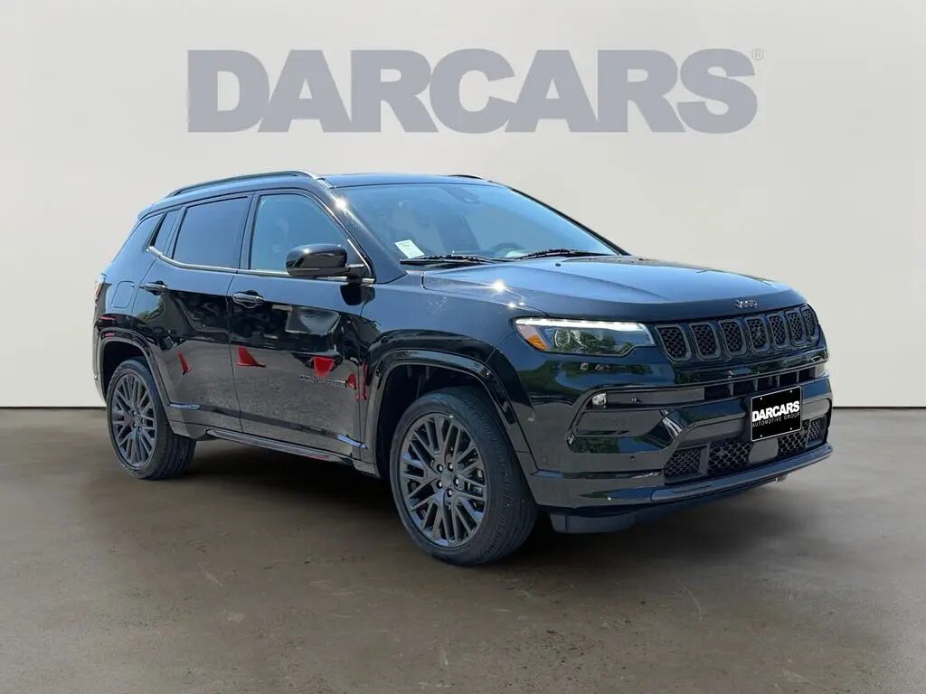 2023 Jeep Compass Limited — photo 1 of 13