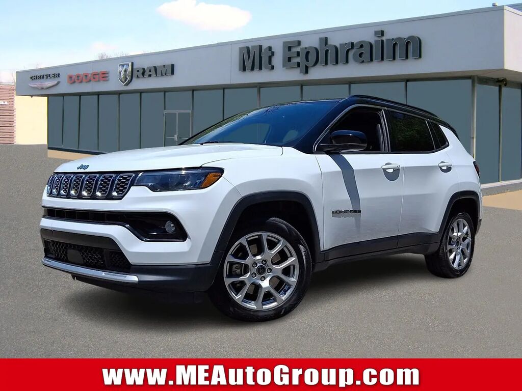 2025 Jeep Compass Limited — photo 1 of 13