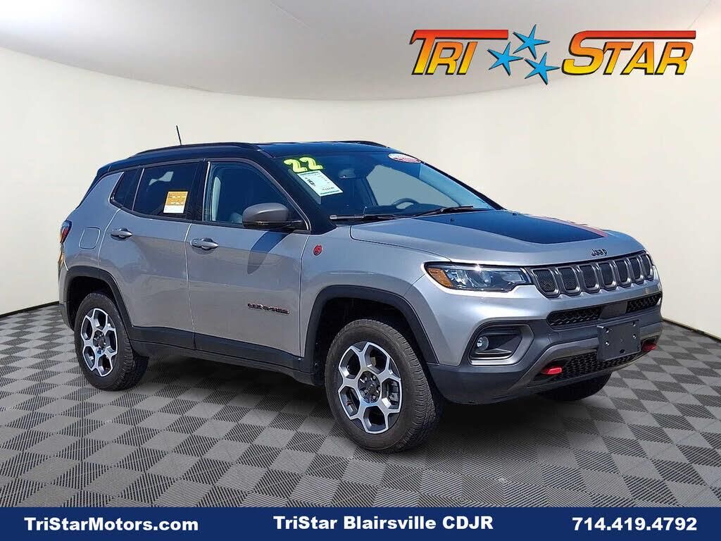 2022 Jeep Compass Trailhawk — photo 1 of 1