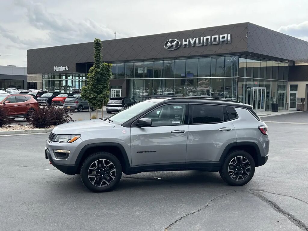 2019 Jeep Compass Trailhawk — photo 1 of 13