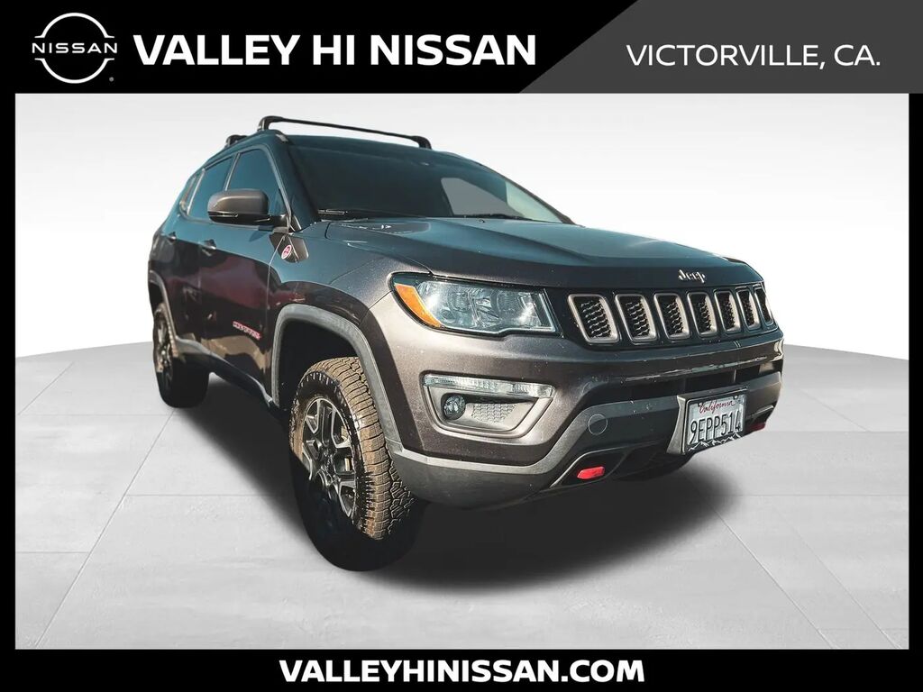 2021 Jeep Compass Trailhawk — photo 1 of 2