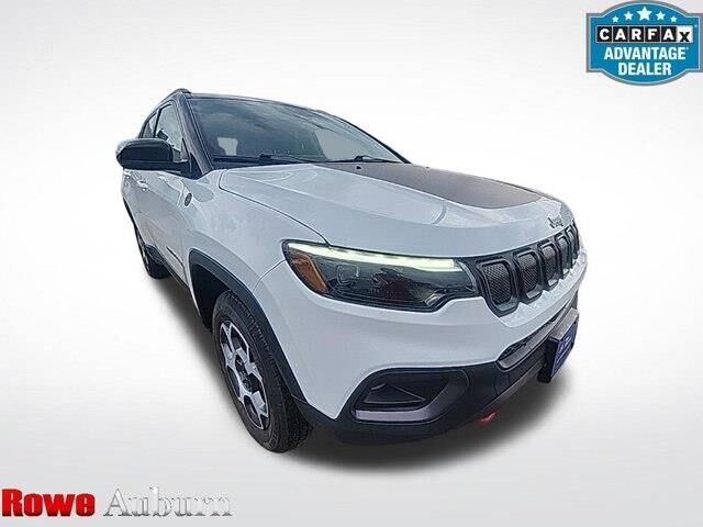 2022 Jeep Compass Trailhawk — photo 1 of 13