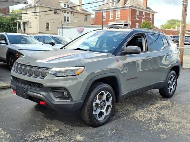 2022 Jeep Compass Trailhawk — photo 1 of 13