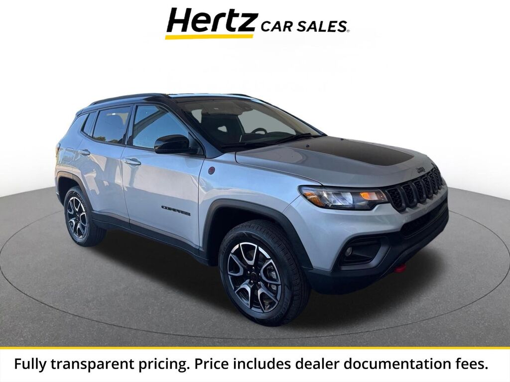 2025 Jeep Compass Trailhawk — photo 1 of 1