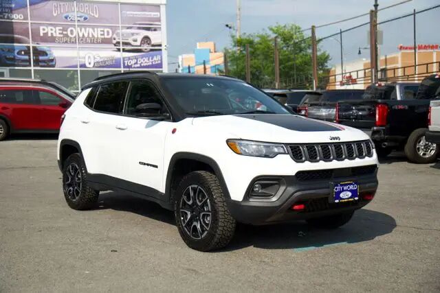 2025 Jeep Compass Trailhawk
