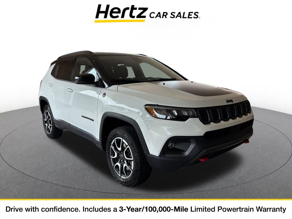 2025 Jeep Compass Trailhawk — photo 1 of 11