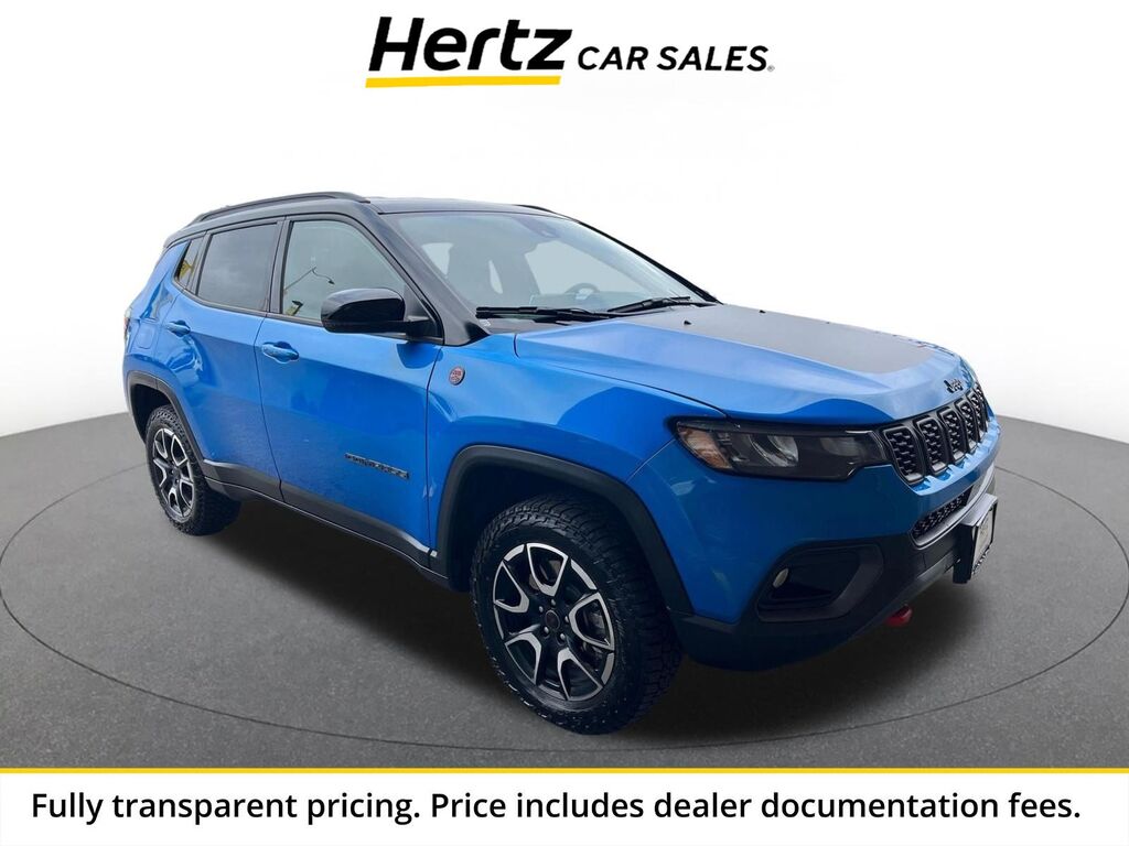 2025 Jeep Compass Trailhawk — photo 1 of 1
