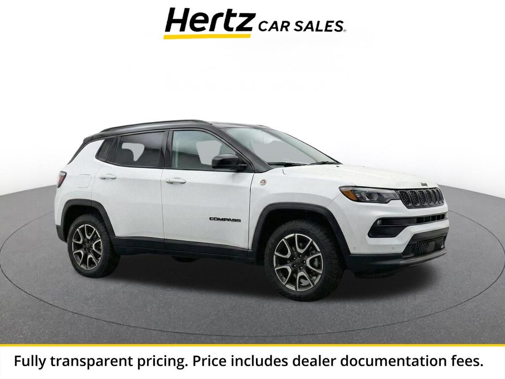 2025 Jeep Compass Trailhawk — photo 1 of 1