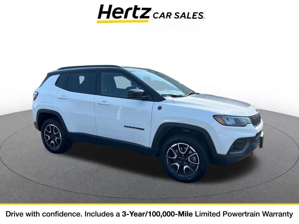 2025 Jeep Compass Trailhawk — photo 1 of 11