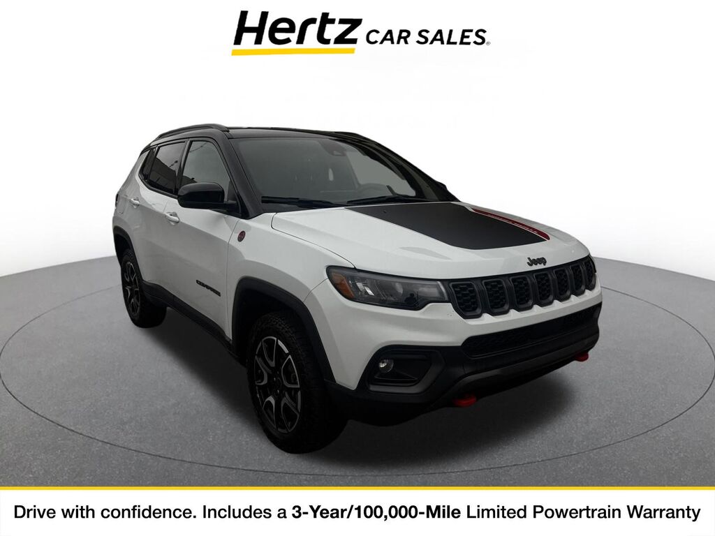 2025 Jeep Compass Trailhawk — photo 1 of 4
