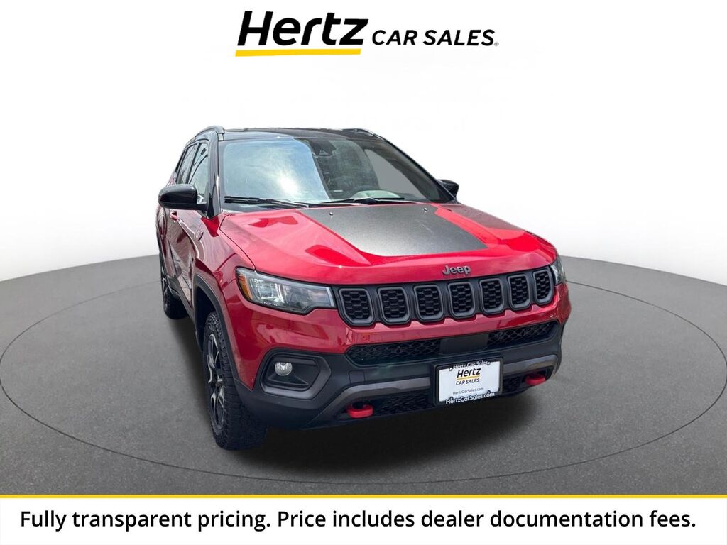 2025 Jeep Compass Trailhawk — photo 1 of 1