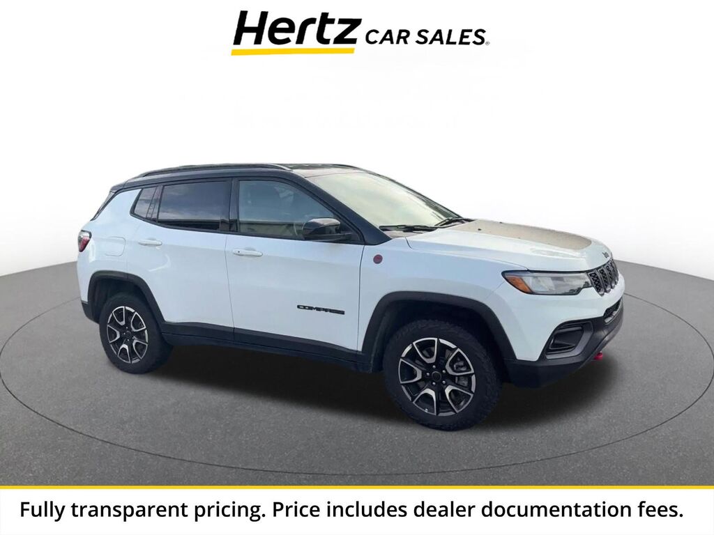 2025 Jeep Compass Trailhawk — photo 1 of 1