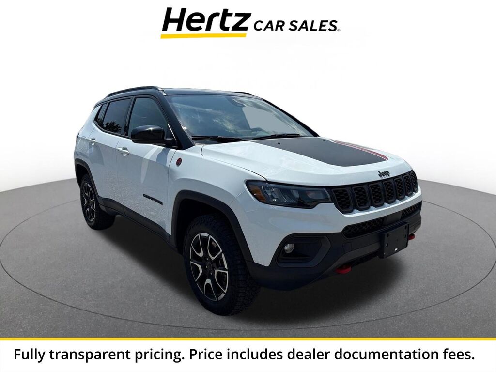 2025 Jeep Compass Trailhawk — photo 1 of 1