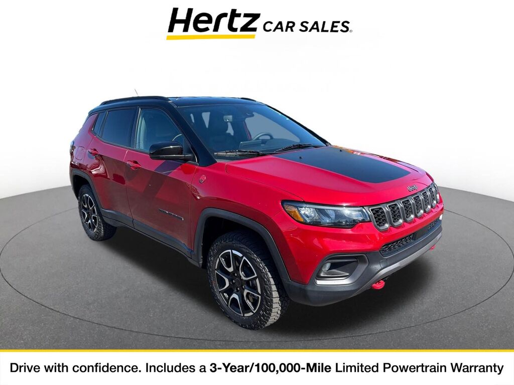 2025 Jeep Compass Trailhawk — photo 1 of 11