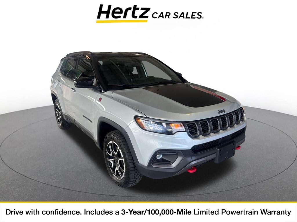 2025 Jeep Compass Trailhawk — photo 1 of 11