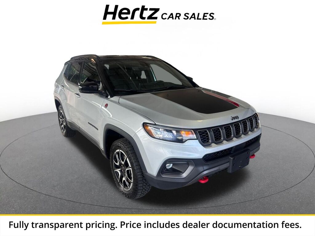 2025 Jeep Compass Trailhawk — photo 1 of 1
