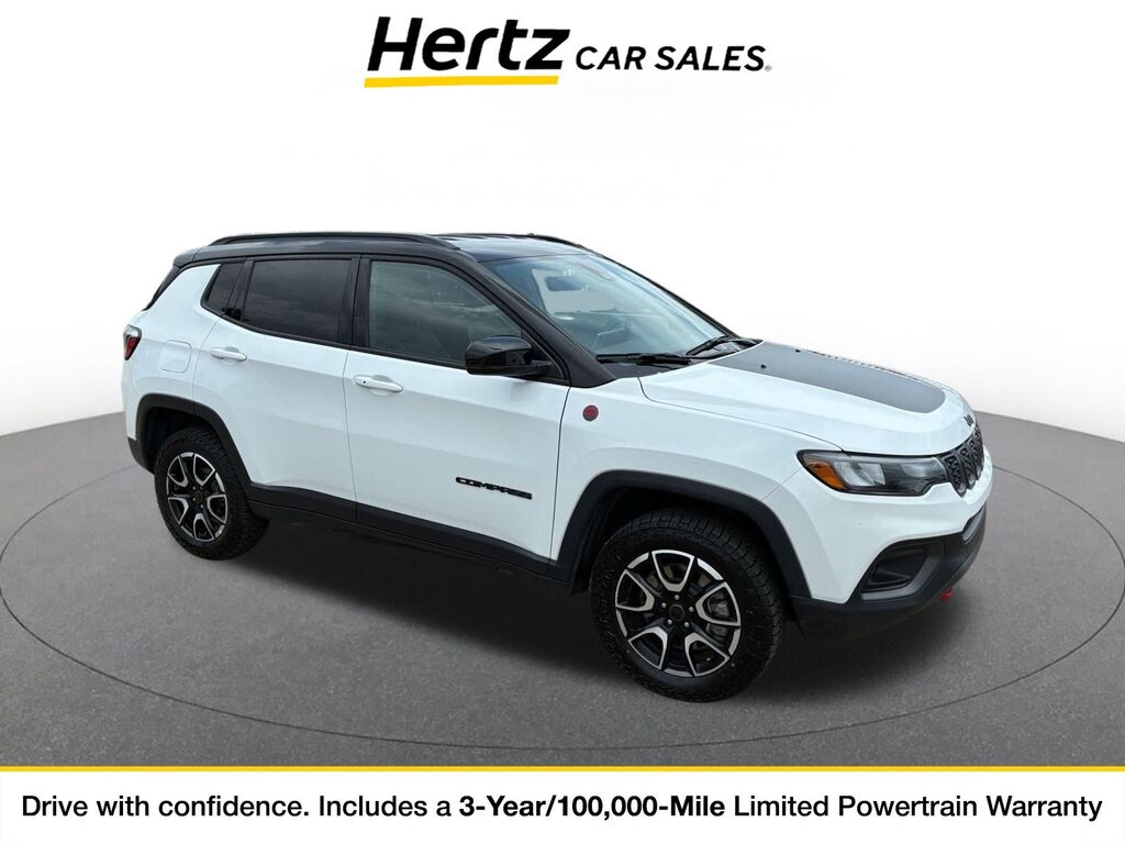 2025 Jeep Compass Trailhawk — photo 1 of 11