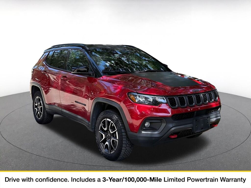 2025 Jeep Compass Trailhawk — photo 1 of 1