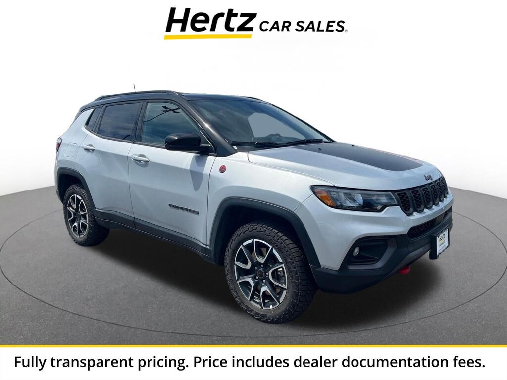 2025 Jeep Compass Trailhawk — photo 1 of 1