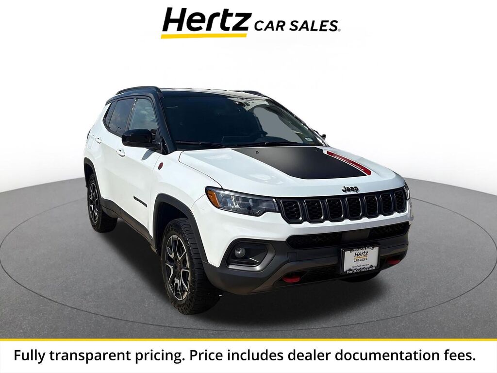 2025 Jeep Compass Trailhawk — photo 1 of 4