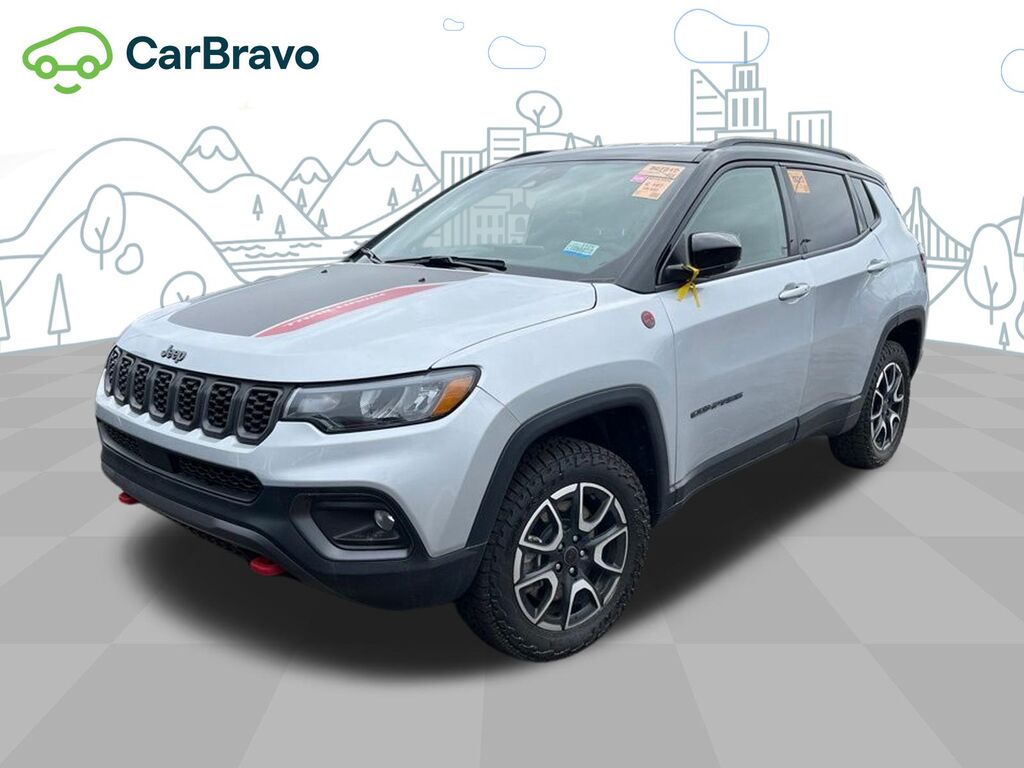 2025 Jeep Compass Trailhawk — photo 1 of 7