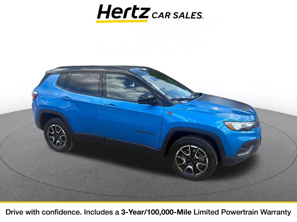 2025 Jeep Compass Trailhawk — photo 1 of 1