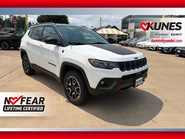 2025 Jeep Compass Trailhawk