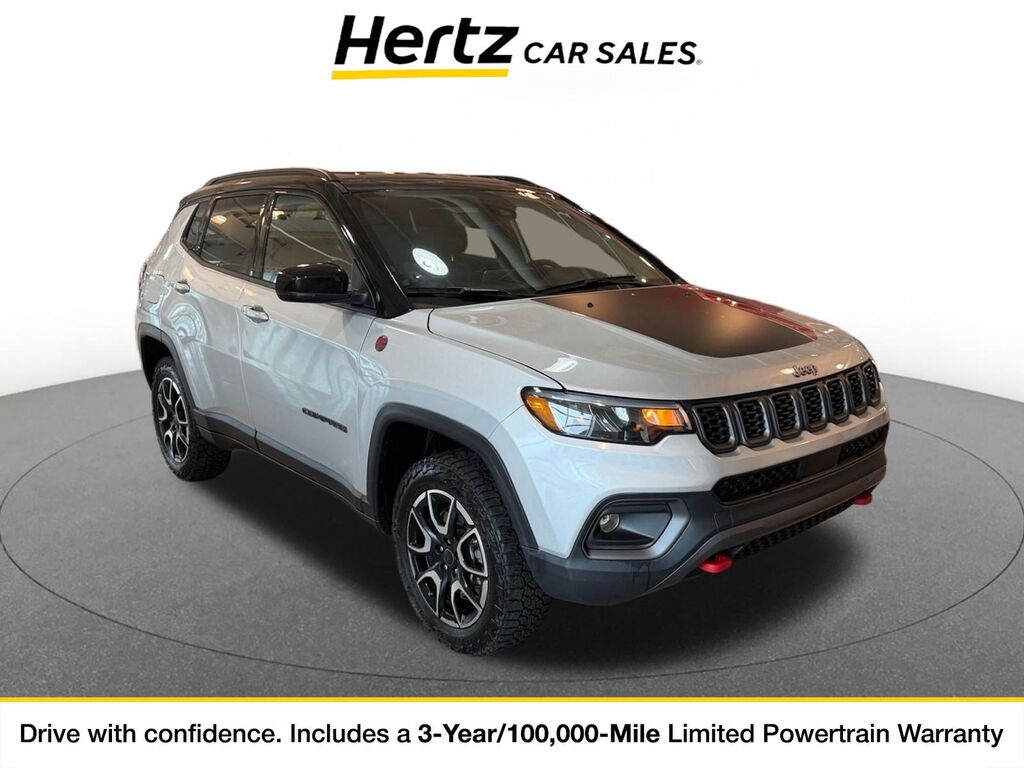 2025 Jeep Compass Trailhawk — photo 1 of 11