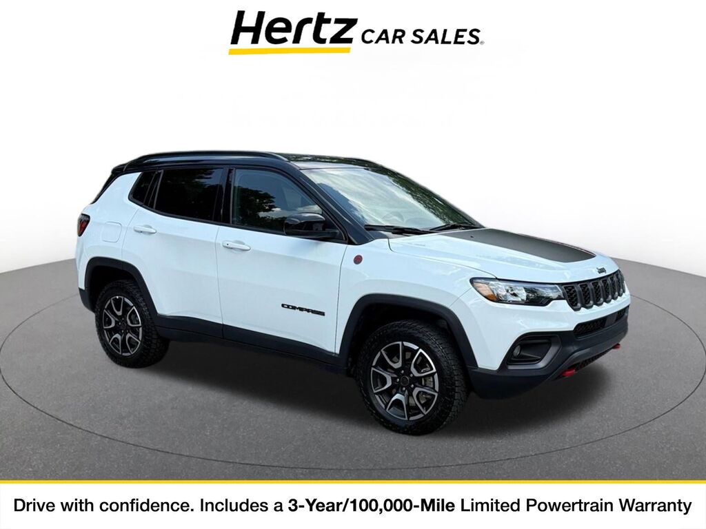 2025 Jeep Compass Trailhawk — photo 1 of 11