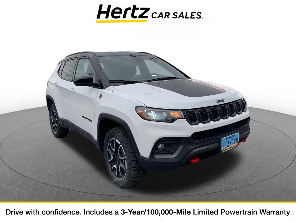 2025 Jeep Compass Trailhawk — photo 1 of 11