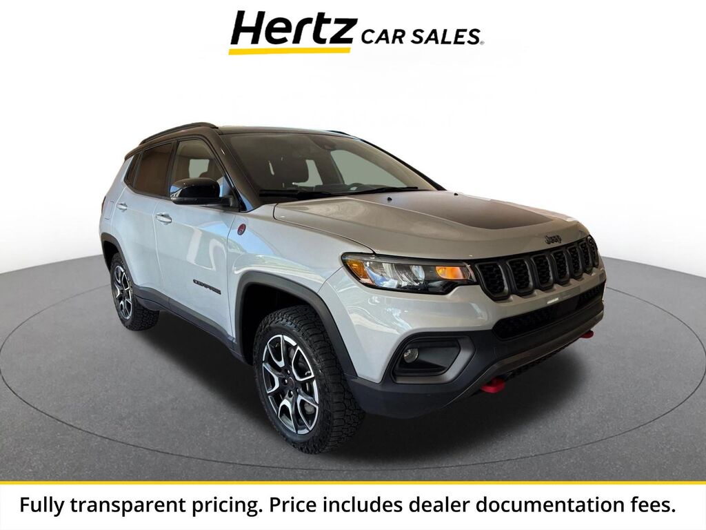 2025 Jeep Compass Trailhawk — photo 1 of 1