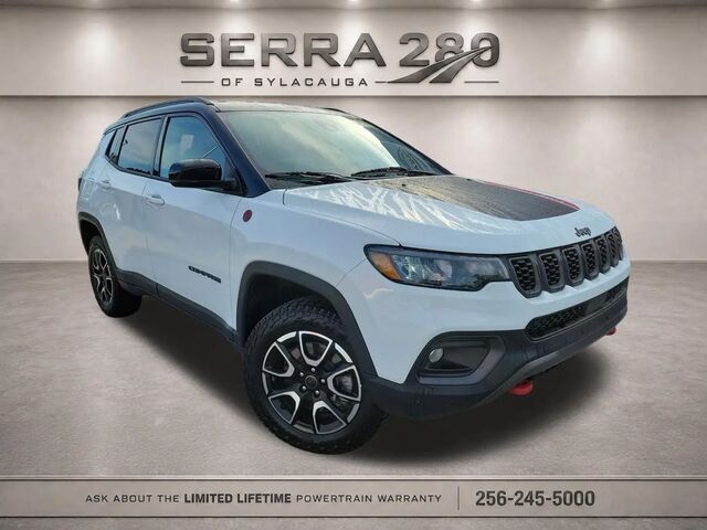 2025 Jeep Compass Trailhawk