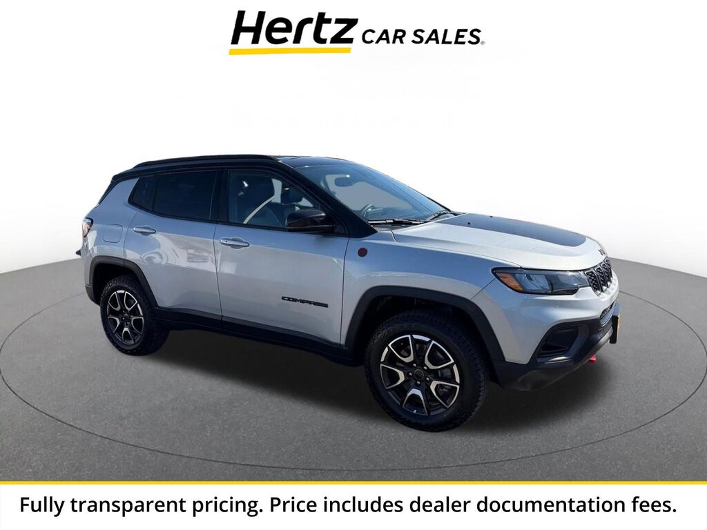 2025 Jeep Compass Trailhawk — photo 1 of 1