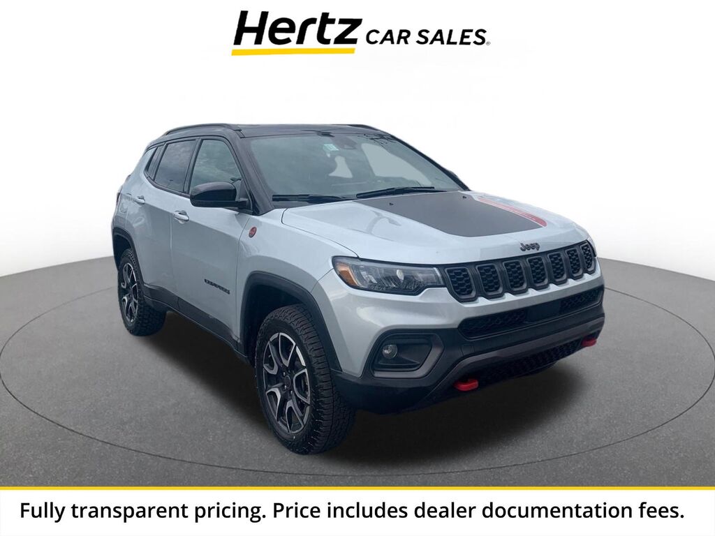 2025 Jeep Compass Trailhawk — photo 1 of 1