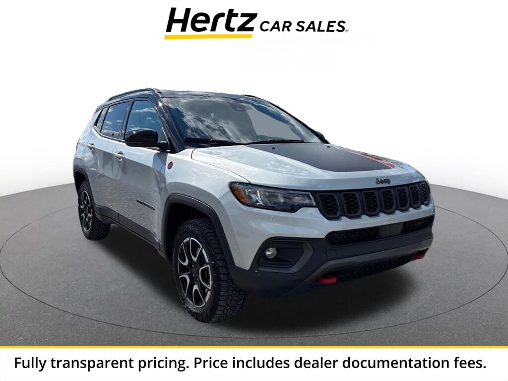 2025 Jeep Compass Trailhawk — photo 1 of 1