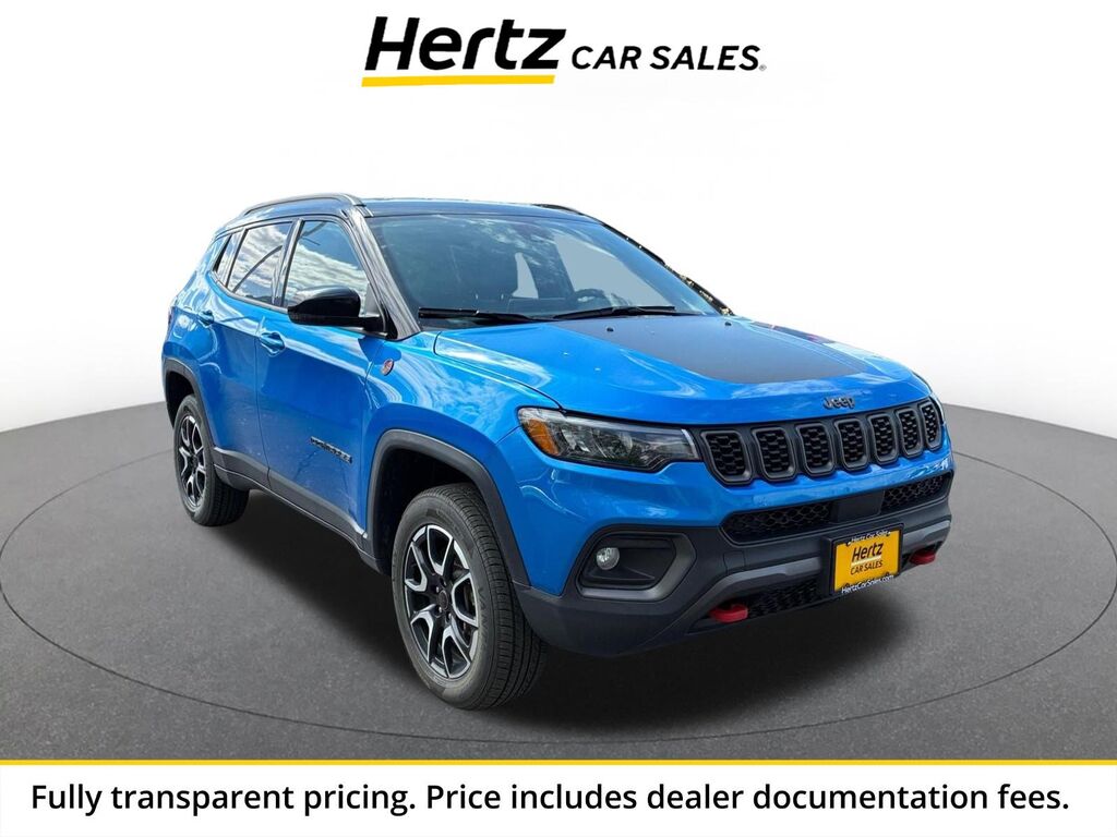 2025 Jeep Compass Trailhawk — photo 1 of 1