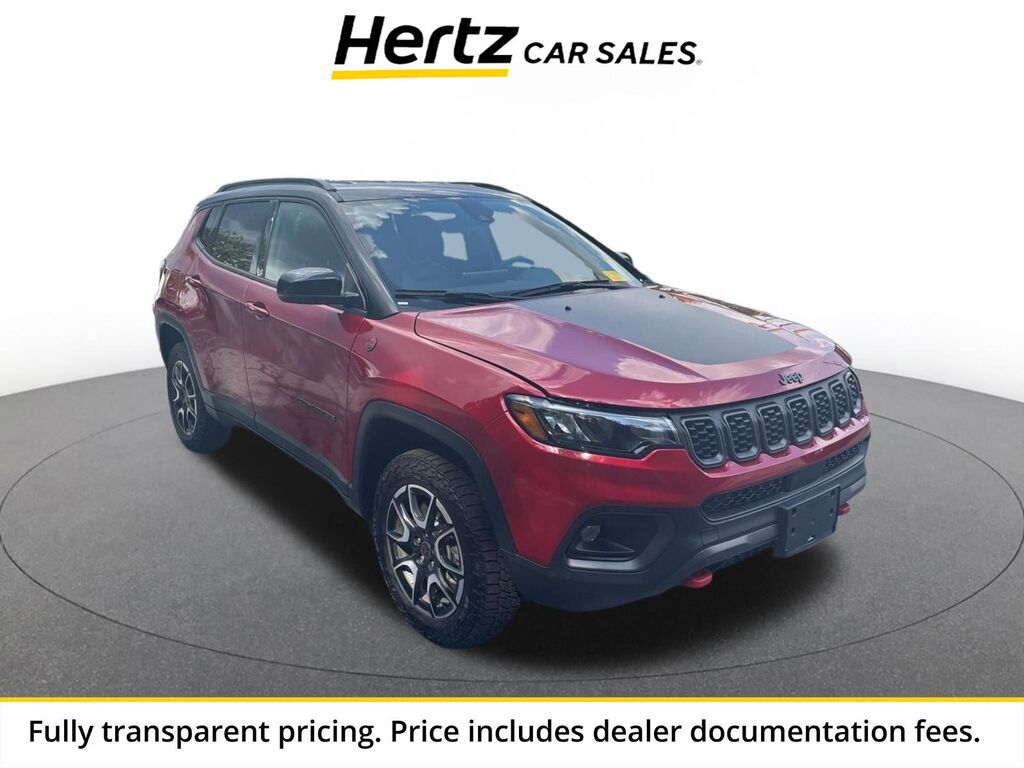 2025 Jeep Compass Trailhawk — photo 1 of 1