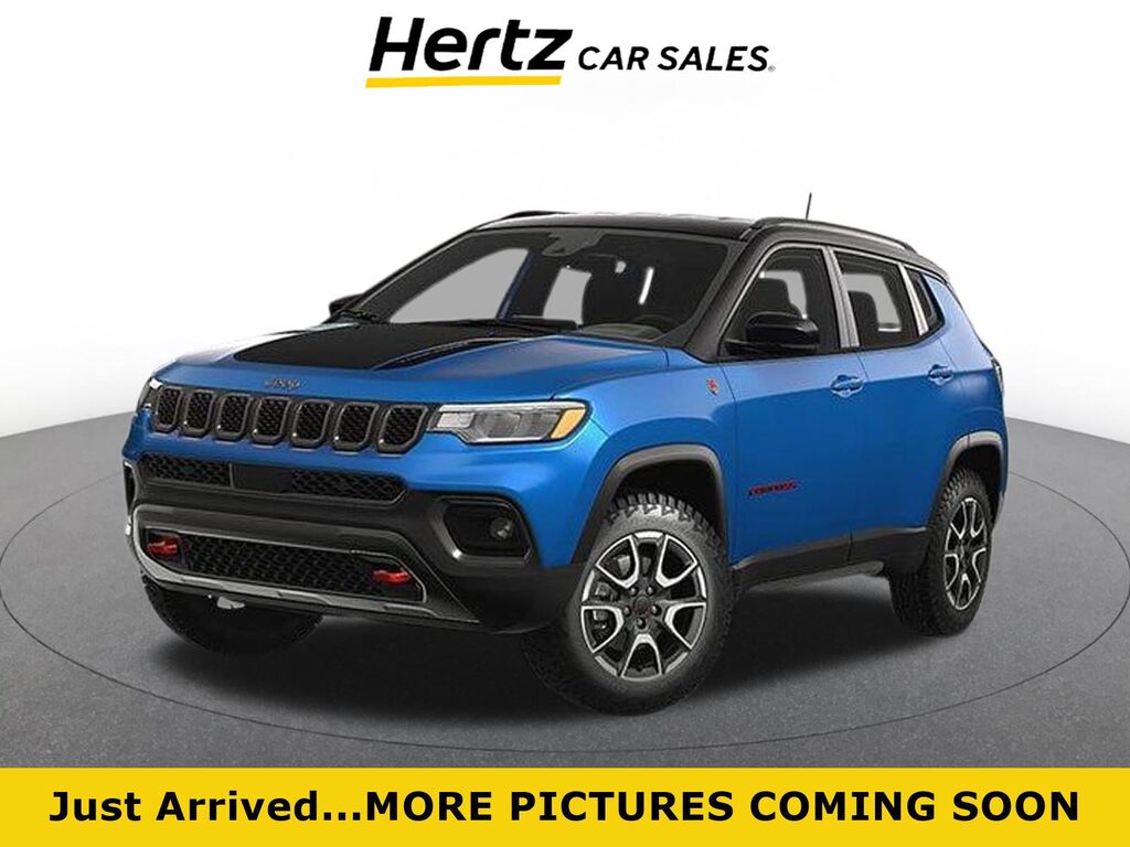 2025 Jeep Compass Trailhawk — photo 1 of 1