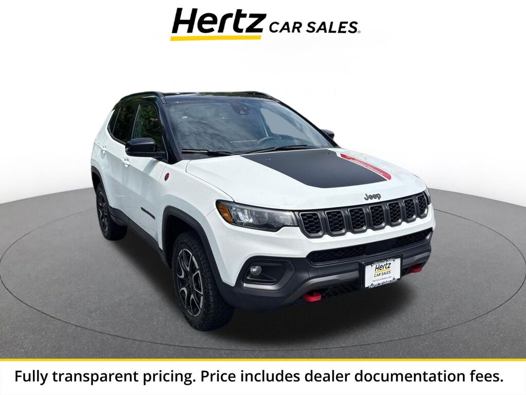 2025 Jeep Compass Trailhawk — photo 1 of 1