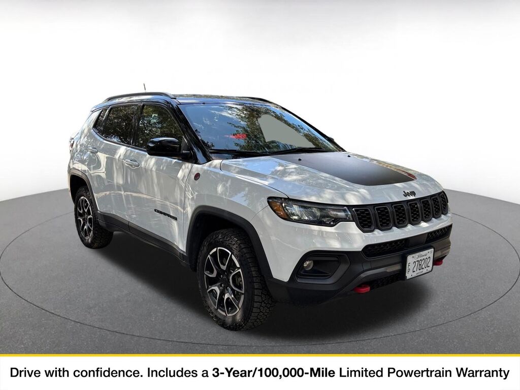 2025 Jeep Compass Trailhawk — photo 1 of 1