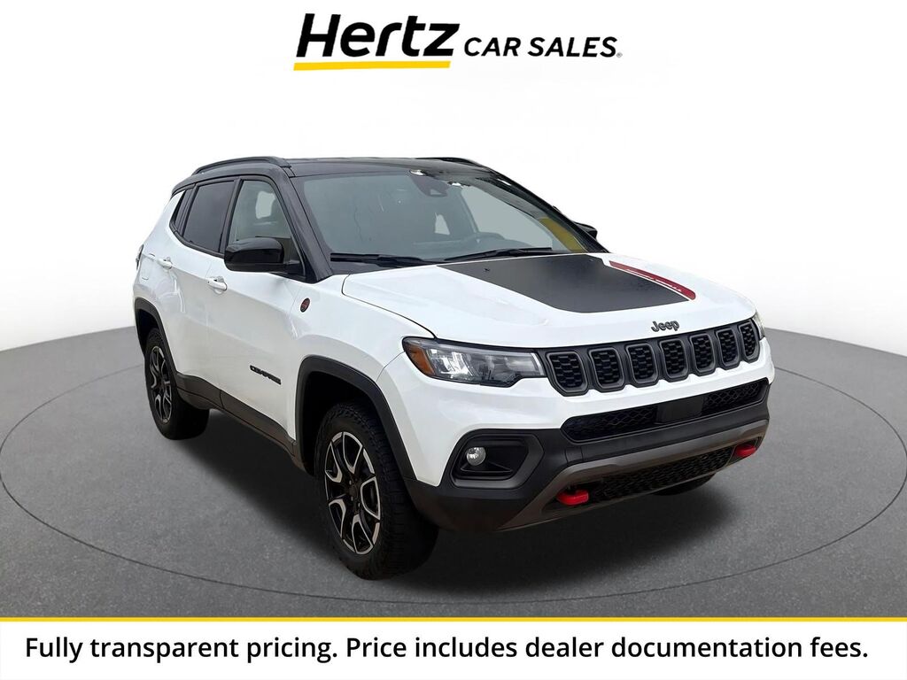 2025 Jeep Compass Trailhawk — photo 1 of 1
