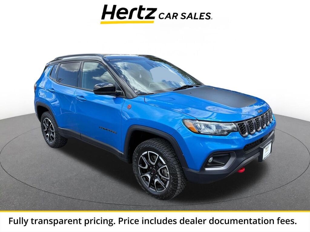 2025 Jeep Compass Trailhawk — photo 1 of 1