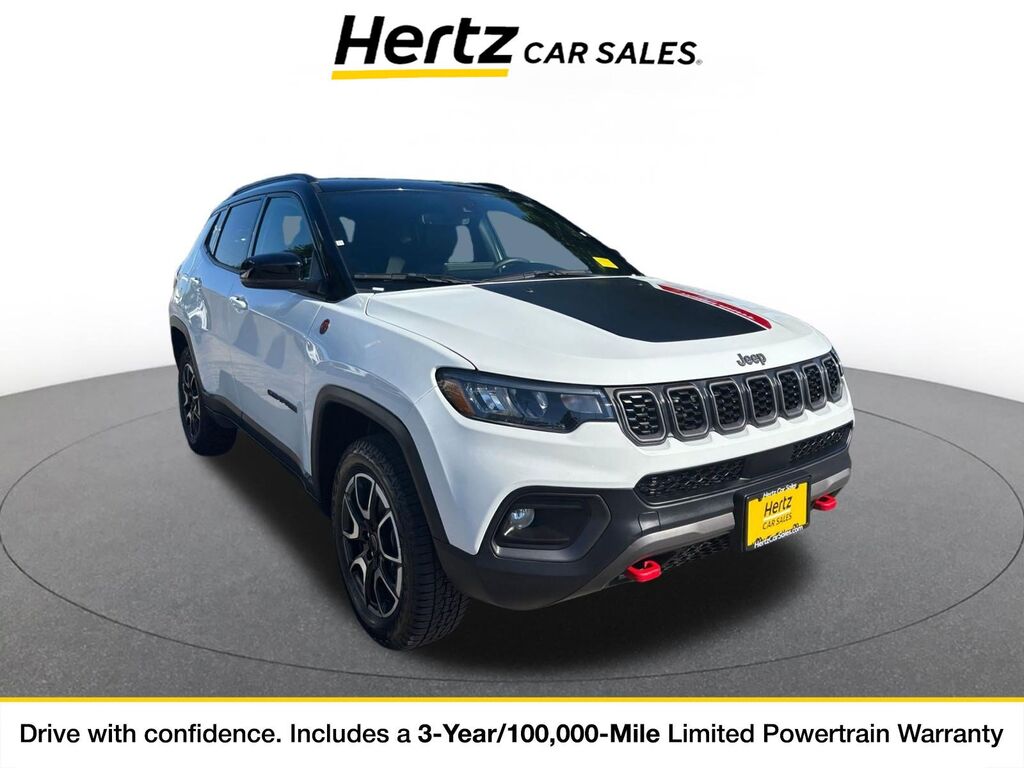 2025 Jeep Compass Trailhawk — photo 1 of 1
