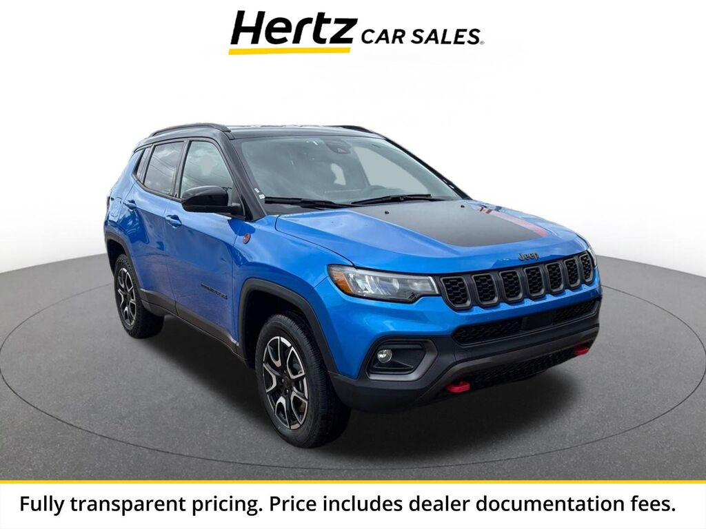 2025 Jeep Compass Trailhawk — photo 1 of 1