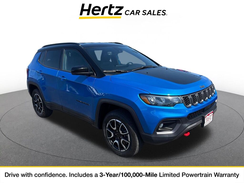 2025 Jeep Compass Trailhawk — photo 1 of 11