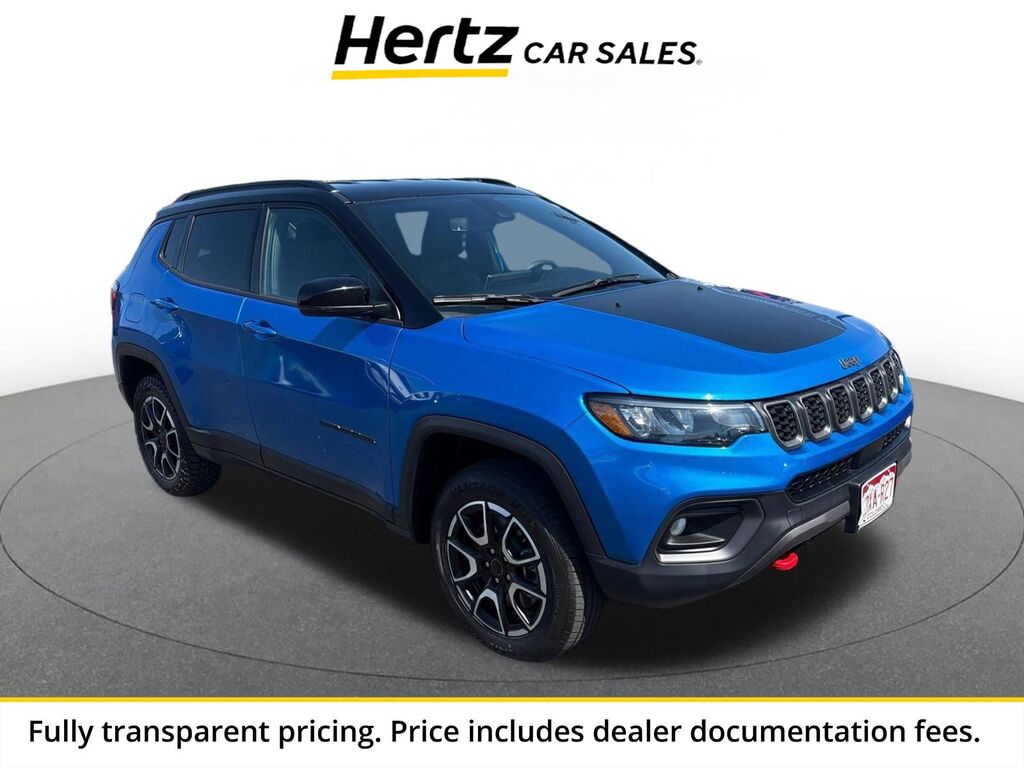 2025 Jeep Compass Trailhawk — photo 1 of 2