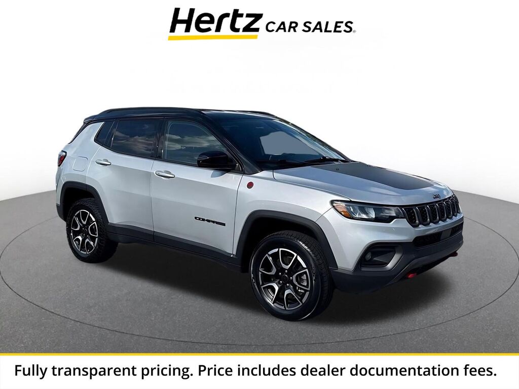 2025 Jeep Compass Trailhawk — photo 1 of 1