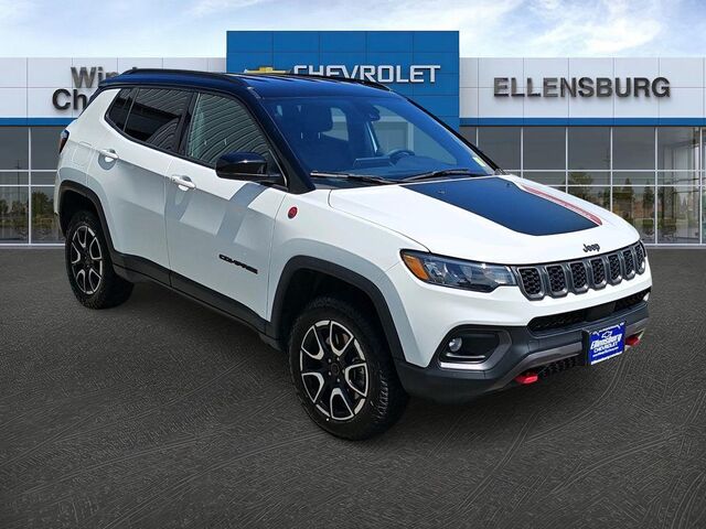2025 Jeep Compass Trailhawk